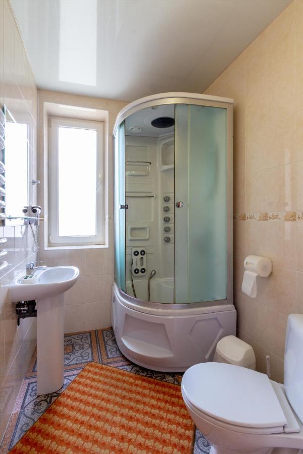 У Мар'Яни І Назара Hotel Jaremtsje Buitenkant foto